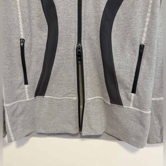 Lululemon In Stride Jacket , sz : 10 - Picture 6 of 6